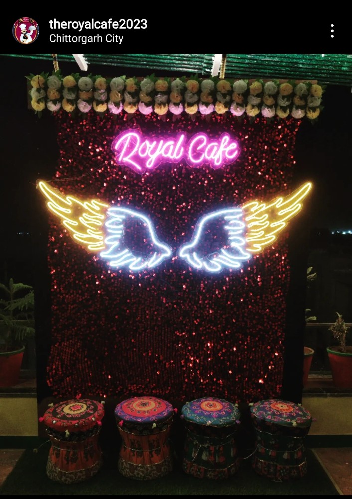 royal-cafe.jpg